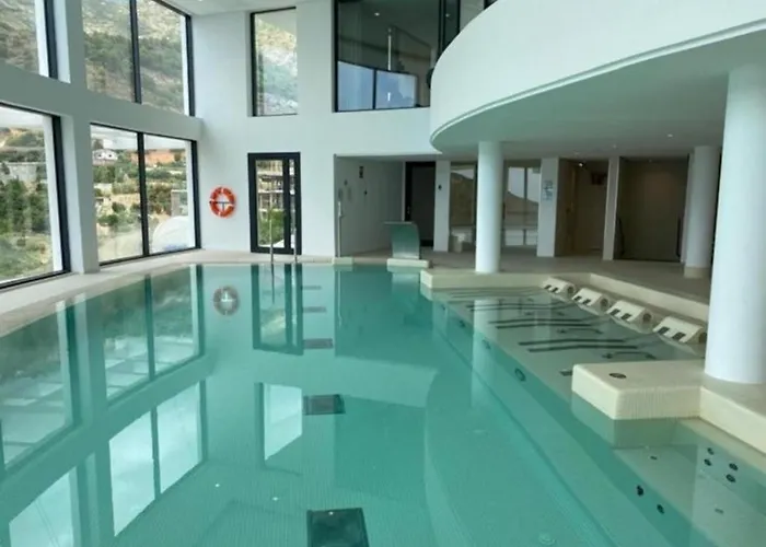 Luxury With Jacuzzi * Marbellac