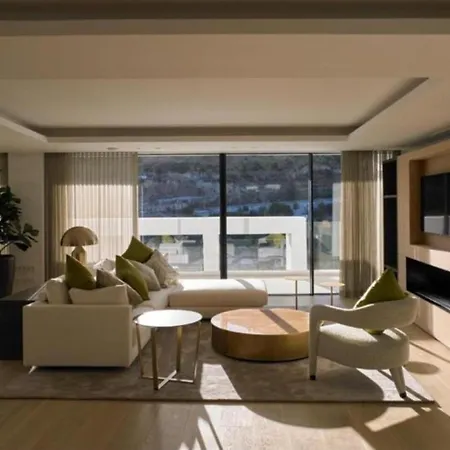 Luxury With Jacuzzi * Marbellac