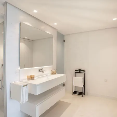 Appartement Luxury With Jacuzzi Marbellac