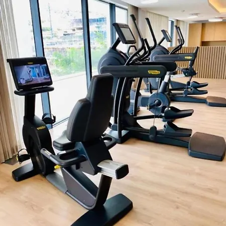 Luxury With Jacuzzi *