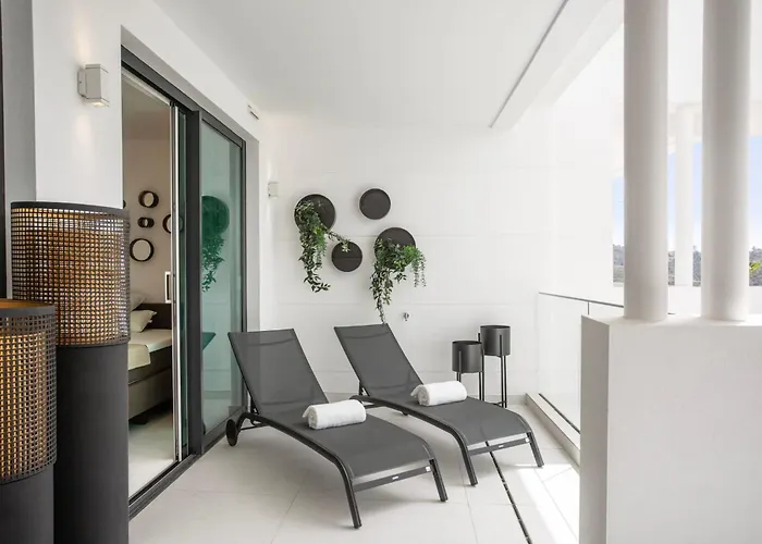 Luxury With Jacuzzi *